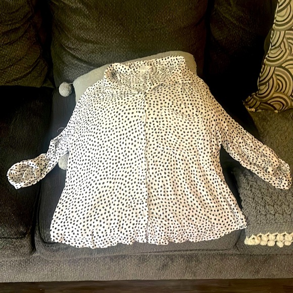 Market & Spruce Tops - Very comfy top. Good for casual wear or dress it up with slacks and a scarf?